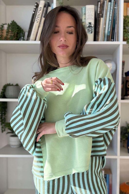 Shoreditch Slouch Sweat Spearmint Khaki /20 Pre order 1 week